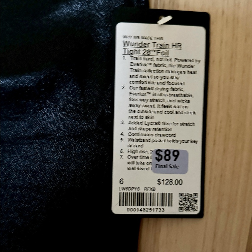 NWT special edition LuLulemon high shine tights